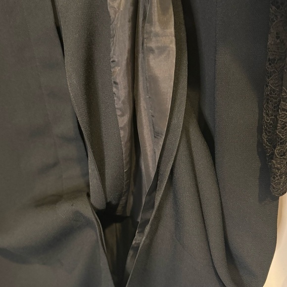 Black Lace satin crepe long sleeved plus size dress elizabeth claiborne. - Picture 8 of 8